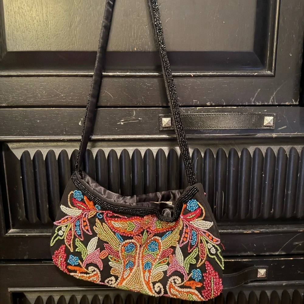 Vintage Express Embroidered Beaded Black‎ Evening Shoulder Bag